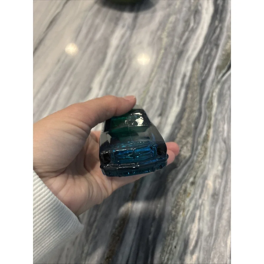 Vintage Avon 1964 Mustang Tai Winds After Shave Blue Car Glass Bottle Decanter